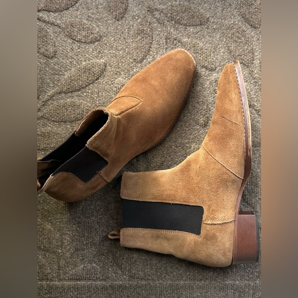Steve Madden Men's Cognac Suede Chelsea Boots Size 9